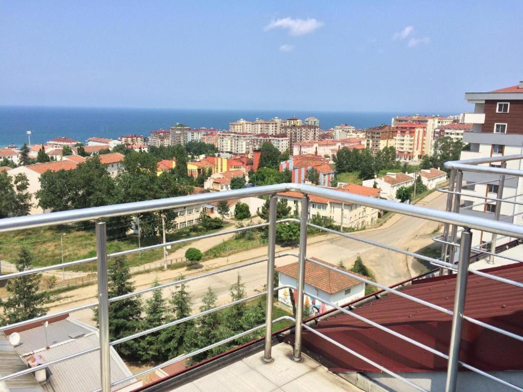 Ceyhun Apart Akcaabat Kültér fotó